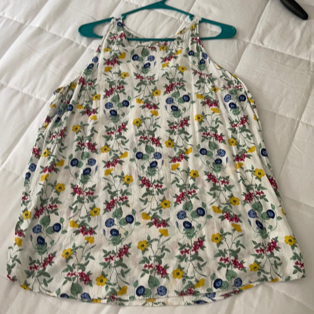 Old navy tank. Size XL
